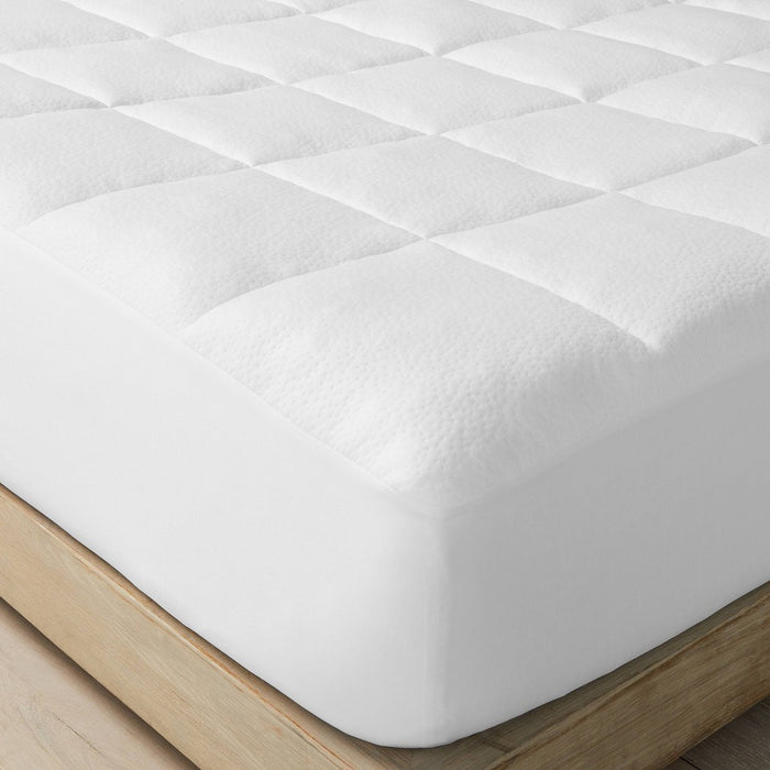Queen Memory Foam & Down Alternative Mattress Pad - Casaluna™