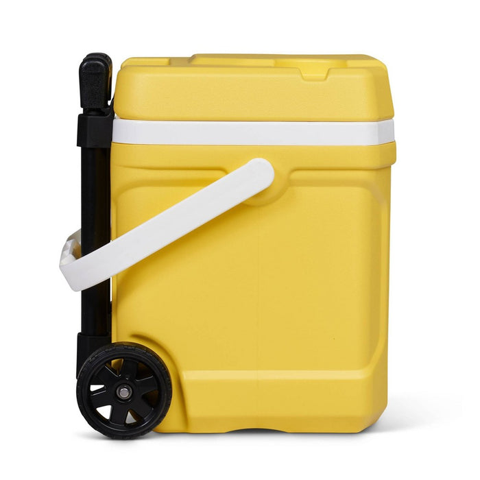 Igloo Latitude 16qt Roller Cooler - Yellow