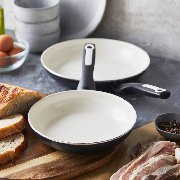 GreenPan Rio 8" and 11" Ceramic Non-Stick Breakfast Set Black