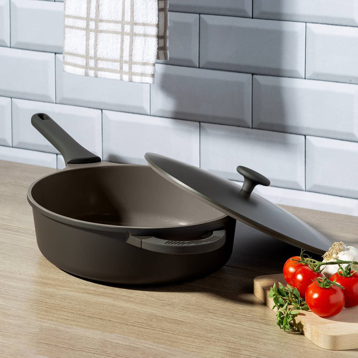Goodful 4.8qt Cast Aluminum, Ceramic Deep Cooker with Lid, Side Handle and Long Handle Charcoal