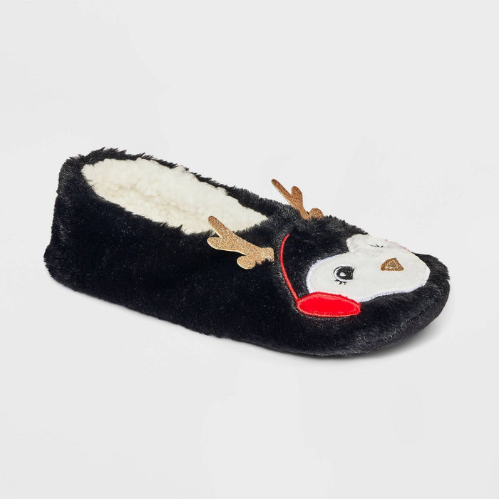 Women's Penguin Faux Fur Pull-On Slipper Socks with Grippers - Wondershop Black/White S/M