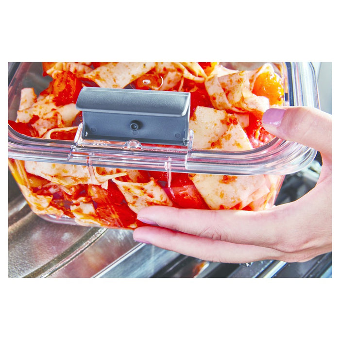 Rubbermaid 4.7 Cup Brilliance Food Storage Container