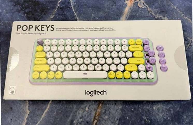 POP Keys Wireless Mechanical Keyboard With Emoji Keys - Daydream Mint