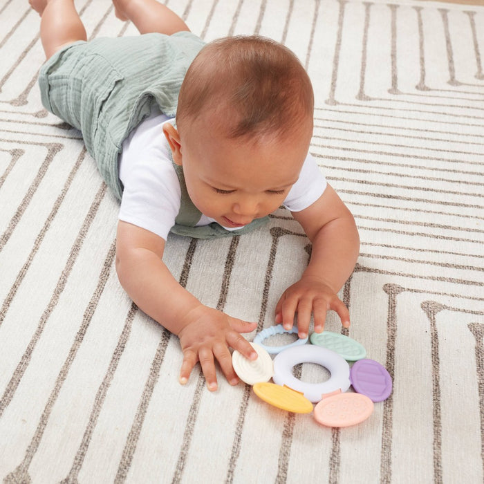 Infantino Discover and Play Rattle