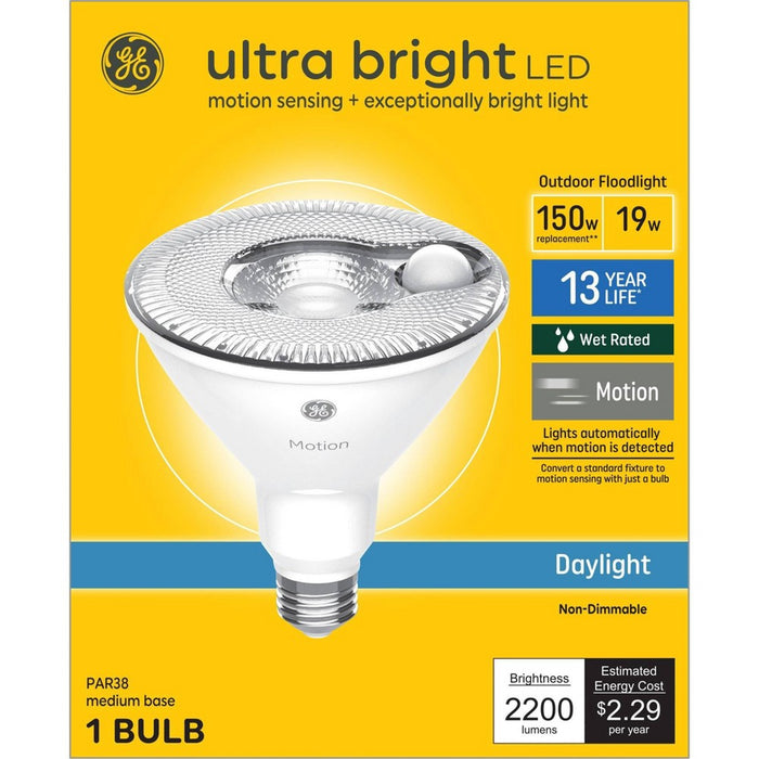 GE 150W Ultra Bright PAR38 LED Outdoor Floodlight Daylight