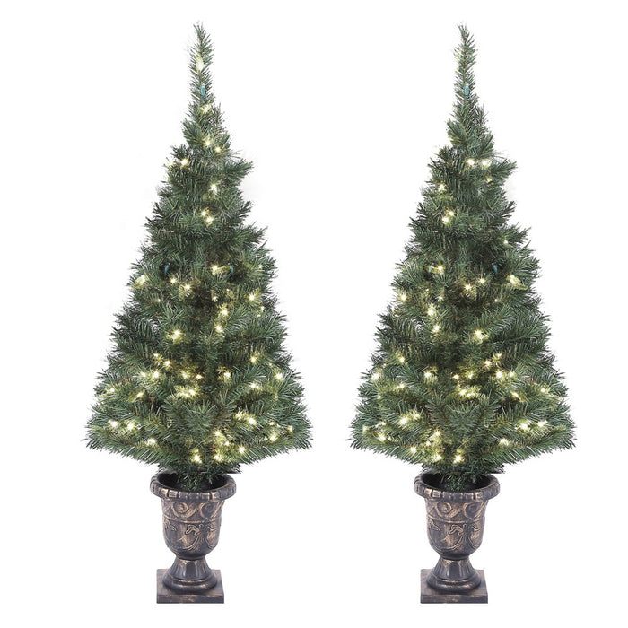 LuxenHome Set of 2 3.9' Pre-Lit LED Artificial Pine Christmas Tree with Urn Pot Green