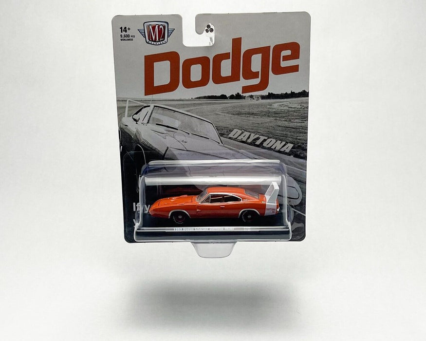 1/64th M2 Machines Auto Drivers R106 1969 Dodge Charger Daytona Hemi