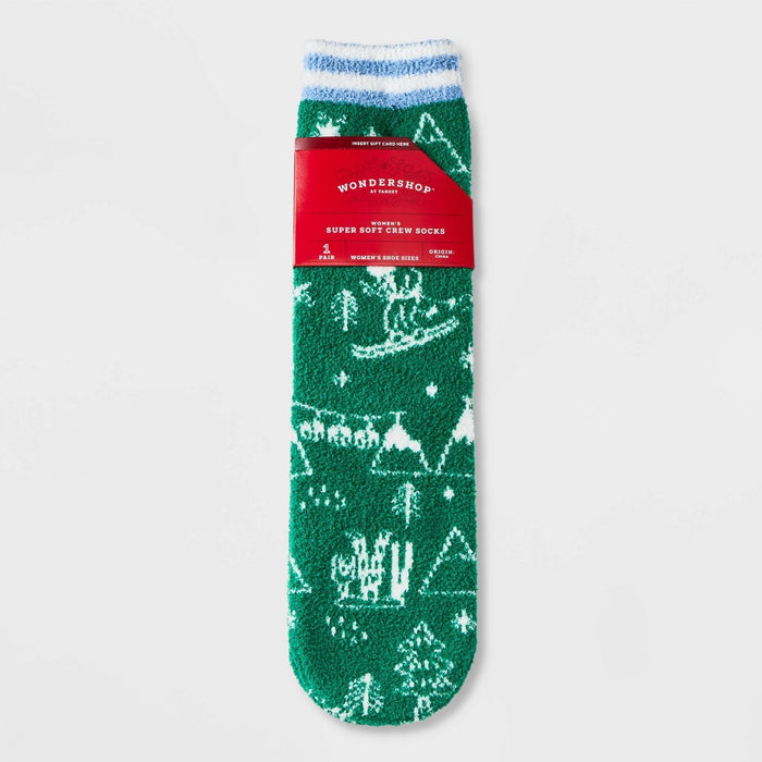 Women's Santa Ski Scene Cozy Crew Socks with Gift Card Holder - Wondershop Green/White 4-10