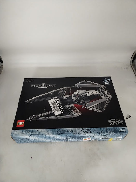LEGO Star Wars Ultimate Collector Series TIE Interceptot 75382 SEE DETAILS (LOCAL PICKUP ONLY)