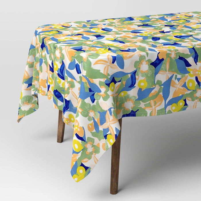 104"x60" Floral Tablecloth - Room Essentials