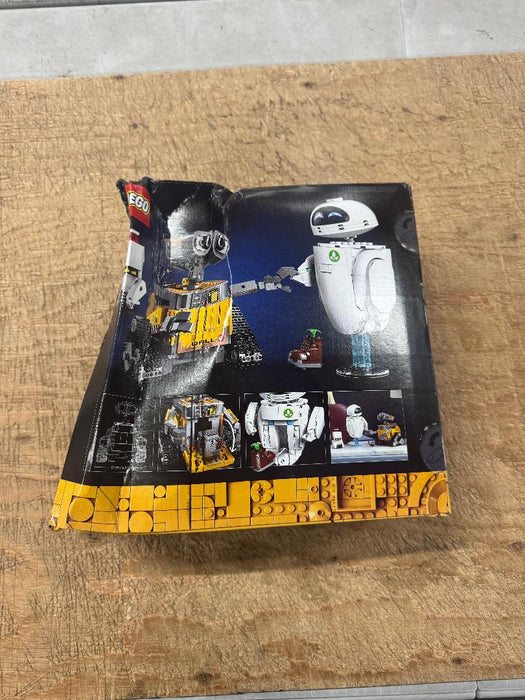 LEGO Disney and Pixar WALL-E and EVE 43279 SEE DETAILS