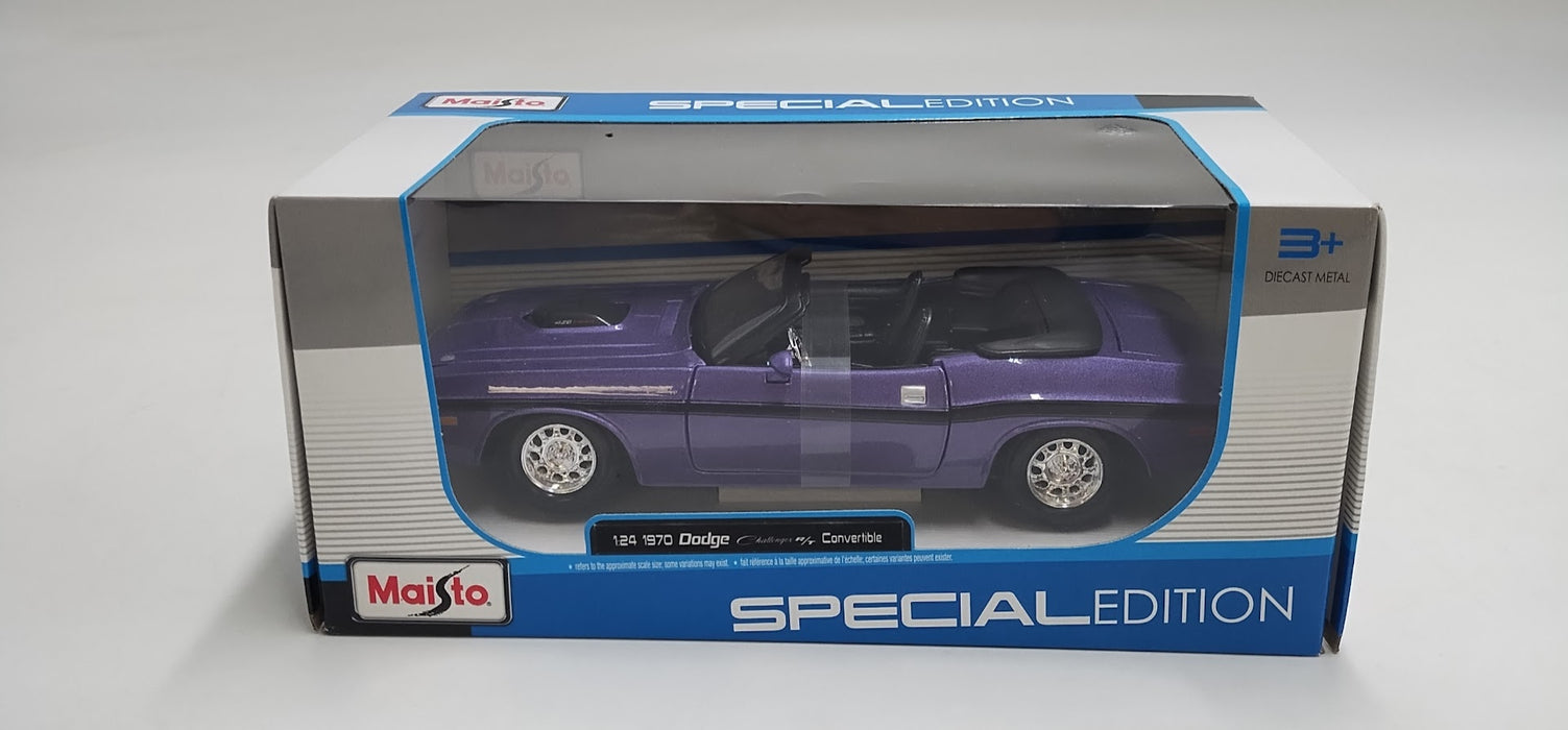 Maisto Special Edition Diecast Vehicle - 1:24 Scale 1970 DODGE CHALLENGER CONVERTIBLE