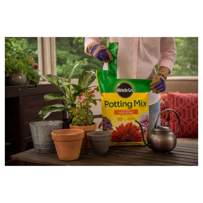 Miracle-Gro Premium Potting Mix 1 Cubic Foot6 (LOCAL PICKUP ONLY)