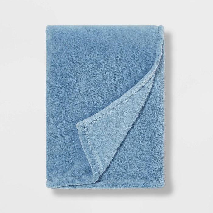 Twin Plush Blanket Blue - Pillowfort