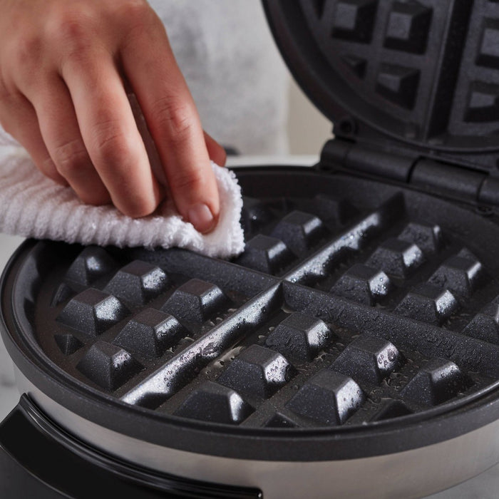 Oster DiamondForce Nonstick Belgian Waffle Maker - Silver