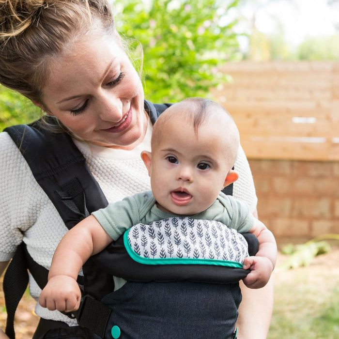 Infantino Flip 4-in-1 Convertible Carrier - Black