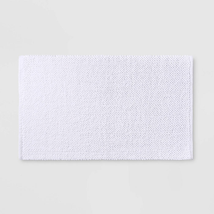 21"x34" Textured Bath Mat White - Casaluna