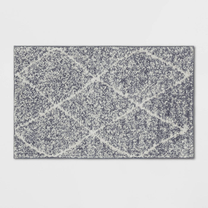 2'6"x4' Criss Cross Easy Care Rug Gray/Ivory - Threshold