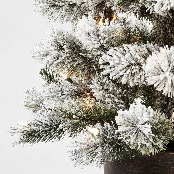 5ft Pre-lit Artificial Christmas Tree Potted Flocked Virginia Pine Clear Lights - Wondershop (LOCAL PICKUP ONLY)