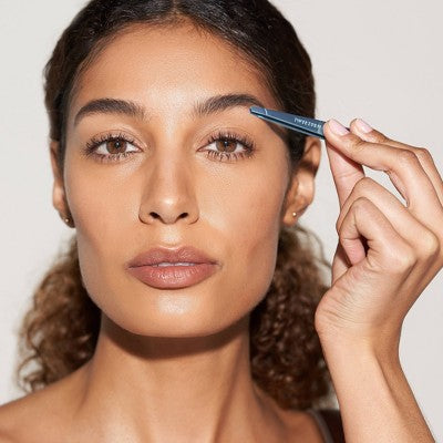 Tweezerman Slant Tweezer Bell Bottom Beauty Tool - Blue