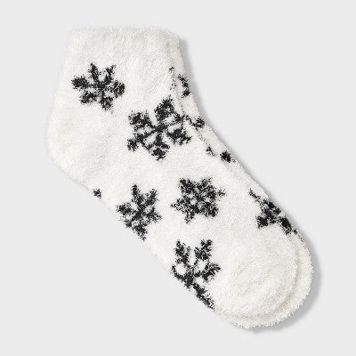 Women's Snowflake Cozy Low Cut Socks - Auden Black/Ivory 4-10