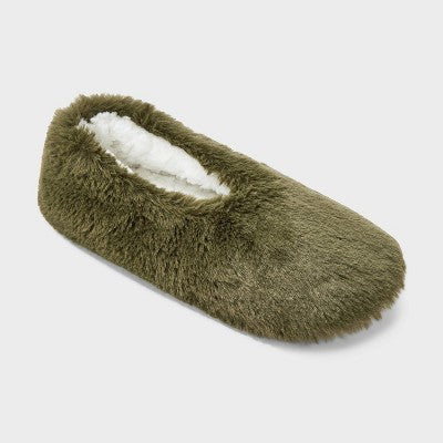 Women's Faux Fur Cozy Pull-On Slipper Socks with Grippers - Auden Olive Green M/L