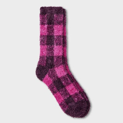 Women's Buffalo Plaid Cozy Crew Socks - Auden Berry 4-10
