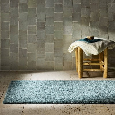 24"x40" Organic Melange Reversible Bath Rug Teal - Casaluna