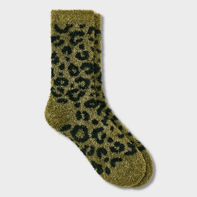 Women's Leopard Cozy Crew Socks - Auden Olive Green 4-10