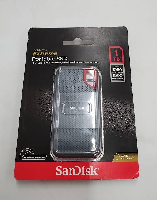 SanDisk Extreme 1TB Portable External SSD Flash Storage Drive