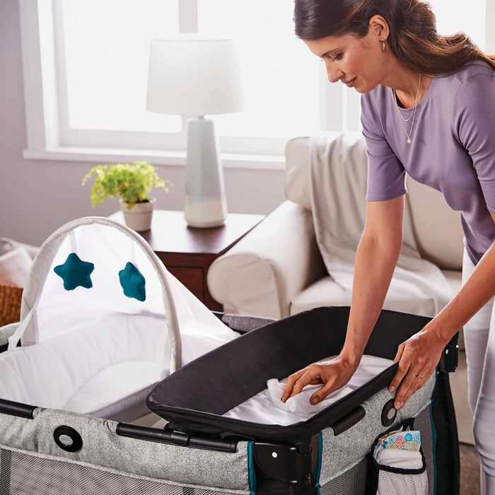 Graco  Pack 'n Play Care Suite Playard - Birch (LOCAL PICKUP ONLY)