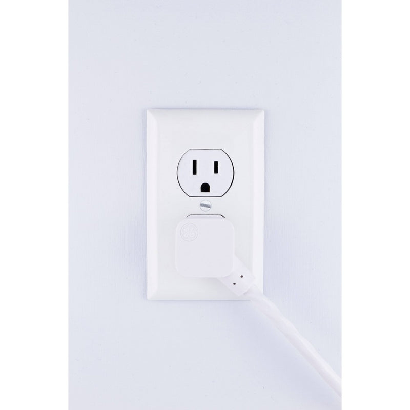 General Electric 12' 2.4A 2 USB 2 Outlets Surge Extension Cord White - SEE DETAILS