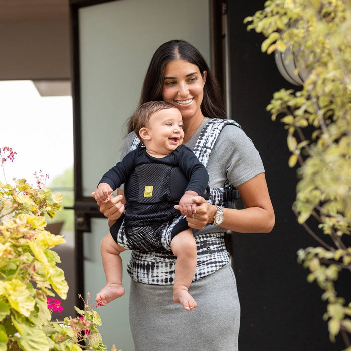 LILLEbaby 6-Position Complete Airflow Baby & Child Carrier - Shibori/Black