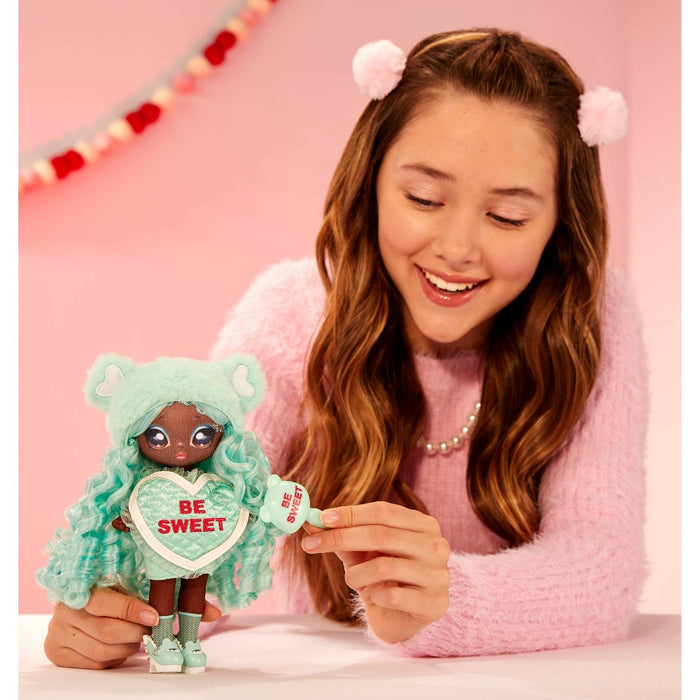 Na! Na! Na! Surprise Sweetest Hearts Cynthia Sweets Mint Heart Bear Stuffed Doll