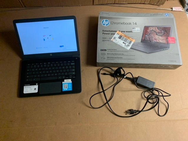 HP 14" Touchscreen Chromebook Laptop  - AMD Processor - 4GB RAM - Gray