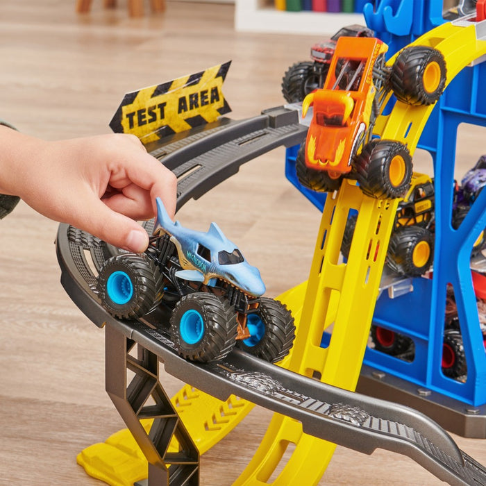 Monster Jam Garage Playset (LOCAL PICKUP ONLY)