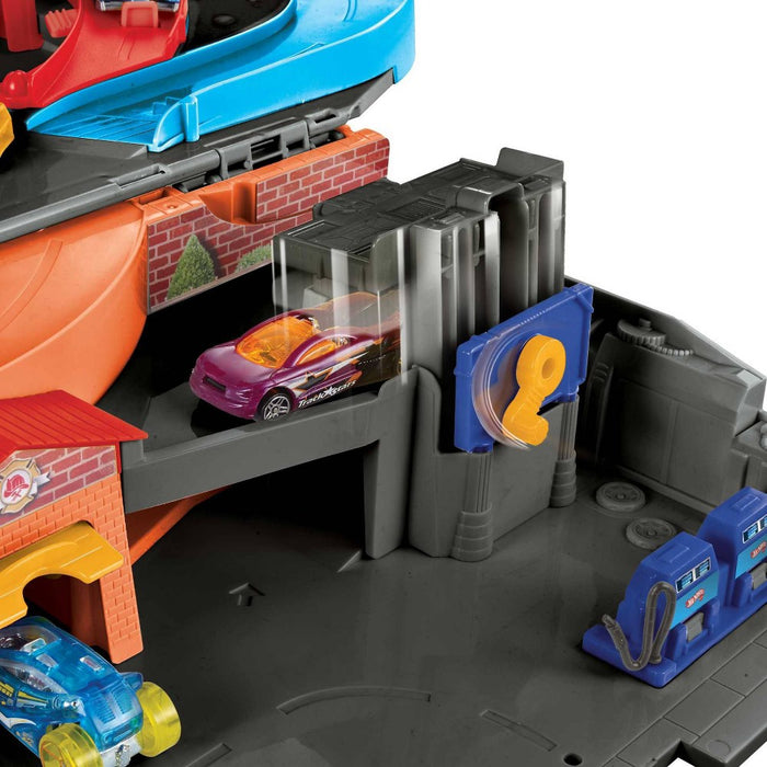Hot Wheels Ultra Hots Sto & Go Trackset (LOCAL PICKUP ONLY)