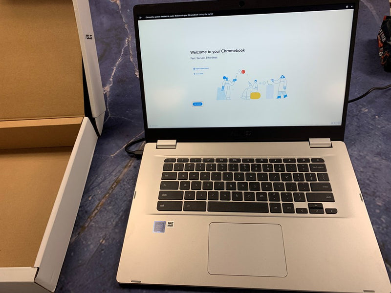 ASUS CHROMEBOOK C523N (MP4019325) 15.6"--SEE DETAILS