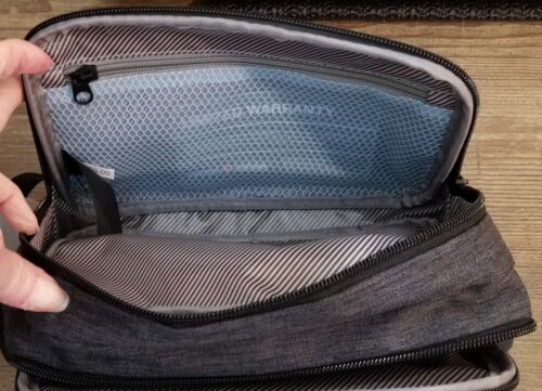 NEW SWISSGEAR dual compartment toiletry bag DOPP KIT Accessories Bag