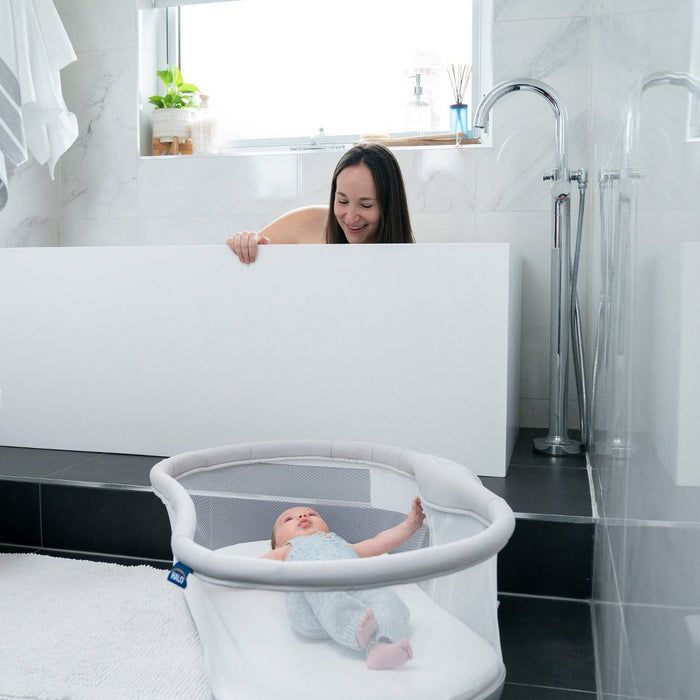 HALO Innovations Bassinest Swivel Sleeper 3.0 - Gray (LOCAL PICKUP ONLY)