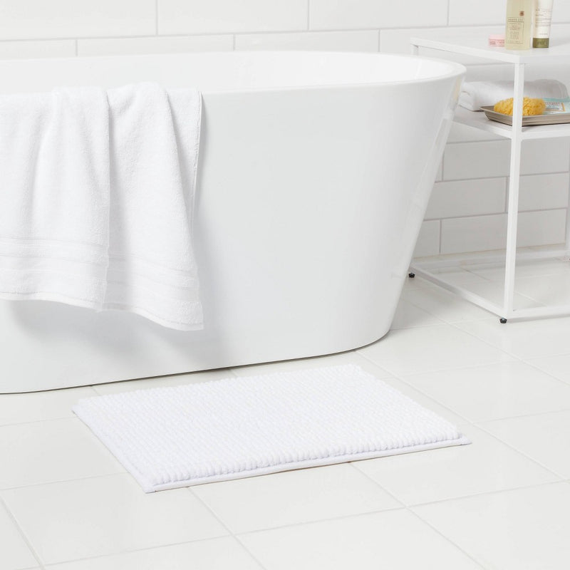 17"x24" Chunky Chenille Memory Foam Bath Rug White - Room Essentials™
