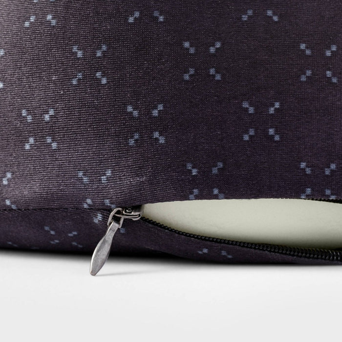 Deluxe Neck Pillow Black - Open Story™