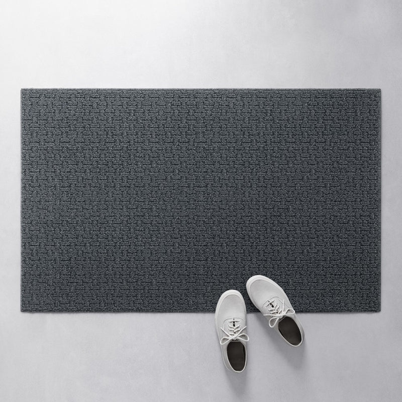 2'6"x3'10"/30"x46" Solid Washable Tufted Accent Rug Gray - Made By Design™ (LOCAL PICKUP ONLY)