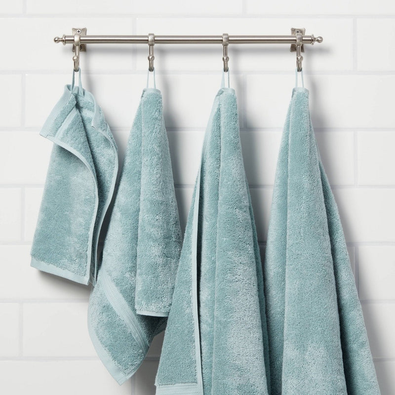 Antimicrobial Bath Towel Aqua - Threshold™