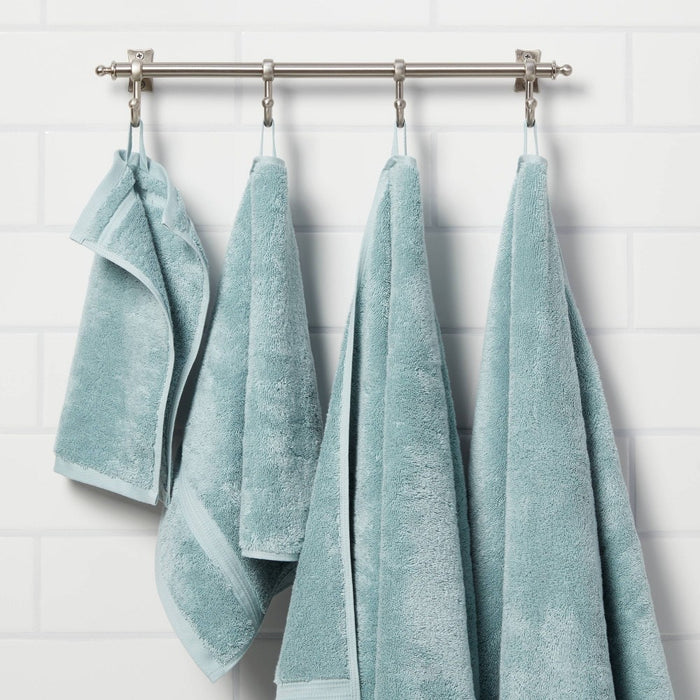 Antimicrobial Bath Towel Aqua - Threshold™