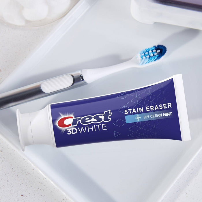 Crest 3D White Stain Eraser Teeth Whitening Toothpaste - Icy Clean Mint - 4.4oz