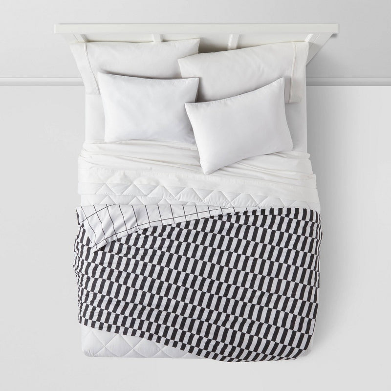 72"x48" Reversible Microfiber Cover for Weighted Blanket Grid/Checkered - Room Essentials™