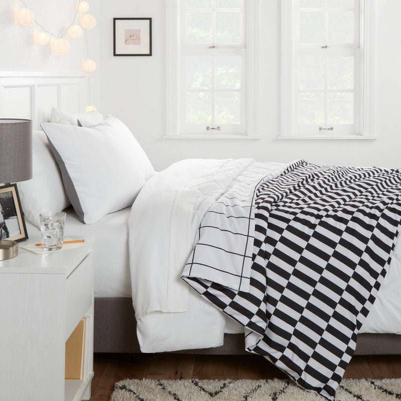 72"x48" Reversible Microfiber Cover for Weighted Blanket Grid/Checkered - Room Essentials™