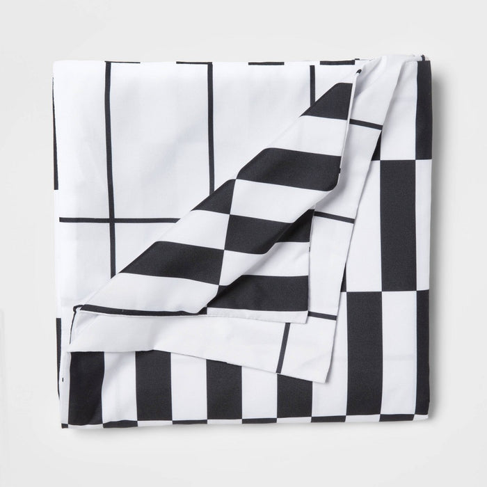 72"x48" Reversible Microfiber Cover for Weighted Blanket Grid/Checkered - Room Essentials™