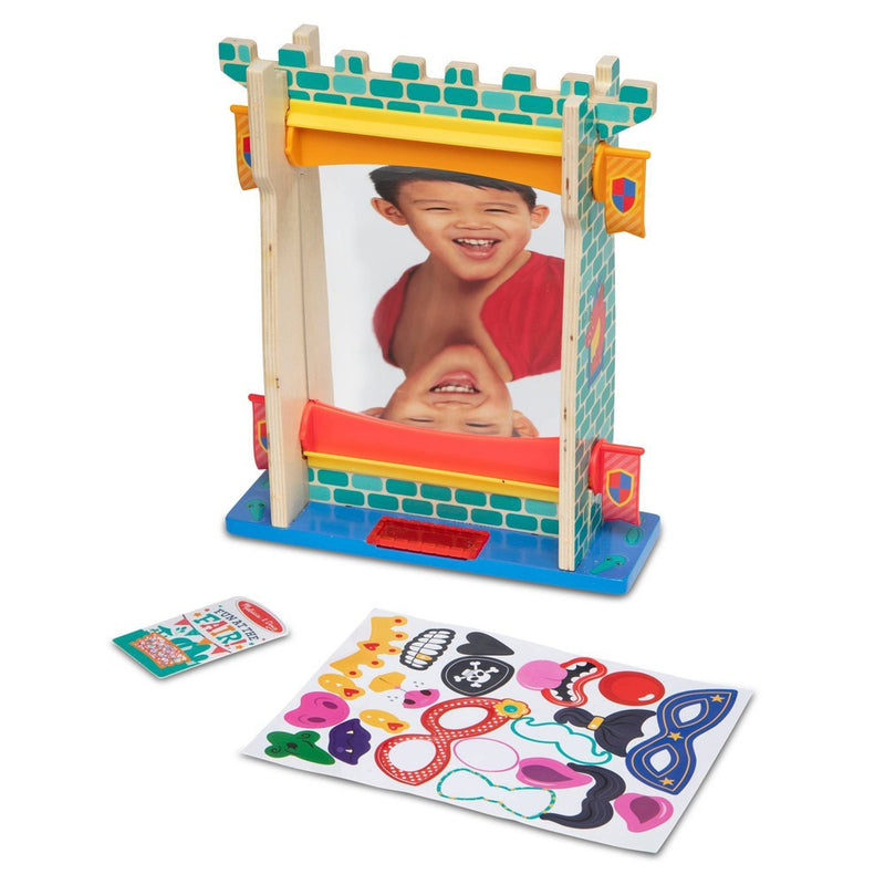 Melissa & Doug Fun at the Fair! Funhouse Mirror